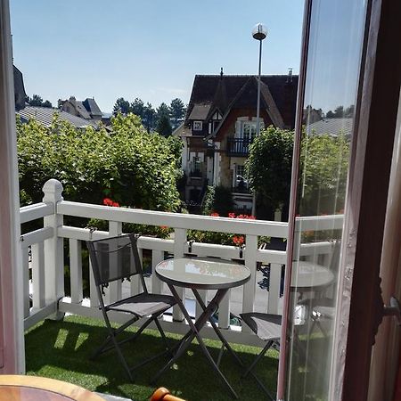 Marie Anne Hotel Deauville Exterior photo